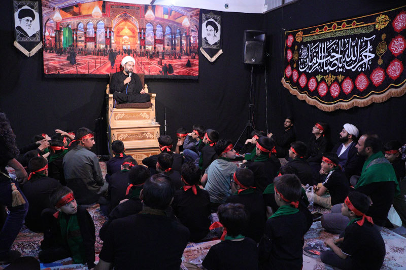 مراسم عزاداری در جمع نوجوانان هیئت سلاله النبی شعبه قم برگزار شد