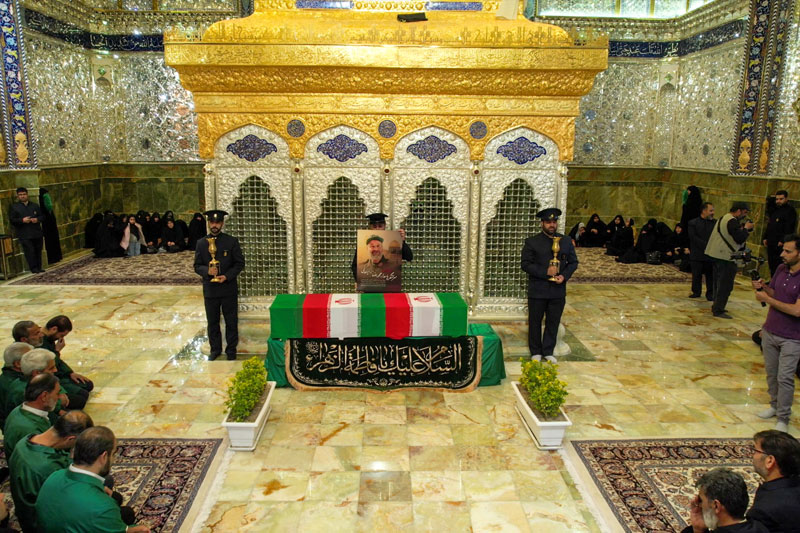 پیکر مطهر سردار زاهدی در حرم خواهر امام رضا علیهما السلام تشییع شد