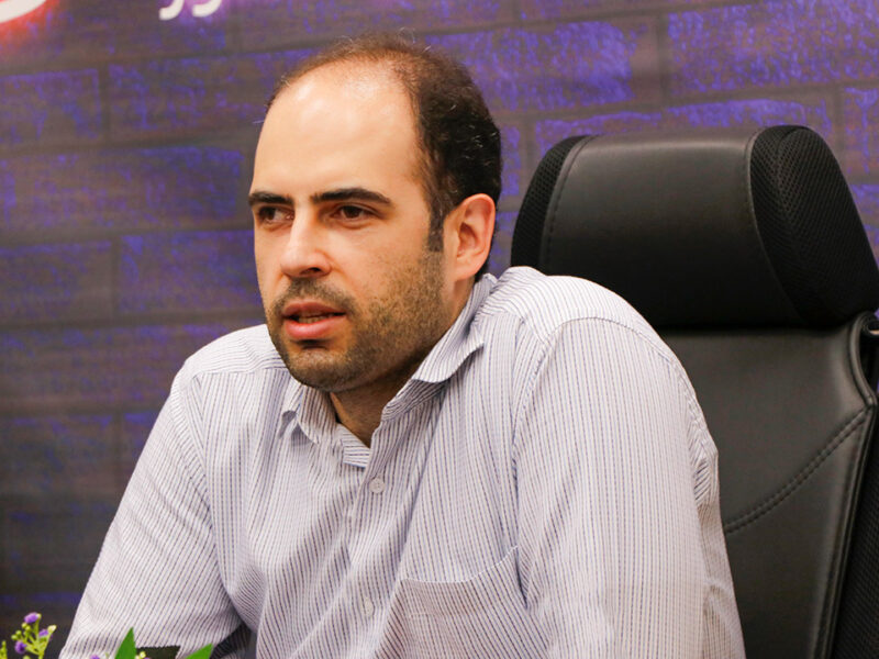 مؤسسه حمایت از بیماران چشمی آر پی در نشست یک چای یک تجربه