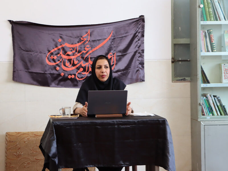 جلسه دوم کارگاه «رازهای موفقیت در خانواده» در محله ۱۶ متری طالقانی برگزار شد