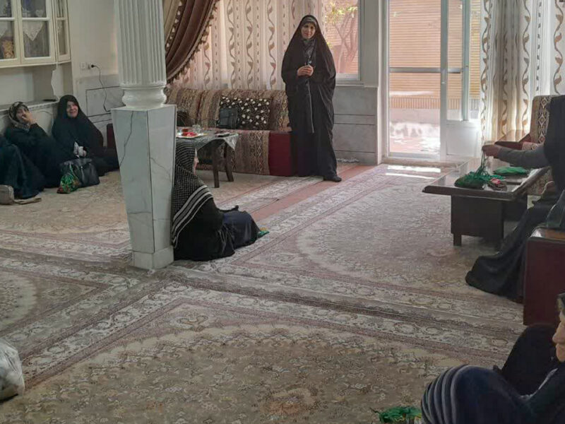 هشتمین کارگاه آموزشی «ارتباط مؤثر بین همسران» در محله شاداب برگزار شد