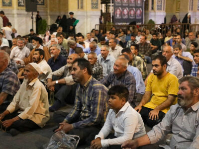 ویژه‌ برنامه ولادت پیامبر و امام صادق صلوات‌الله‌علیه در حرم خواهر خورشید برگزار شد